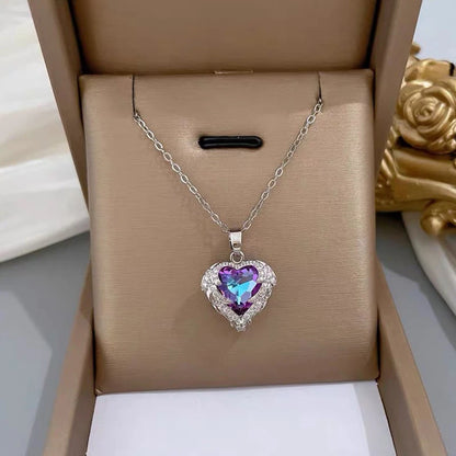 Exquisite Fashion Copper Inlaid Crystal Zircon Ocean Heart Necklace for Women Angel Wings Pendant Chain Designer Jewelry Gift